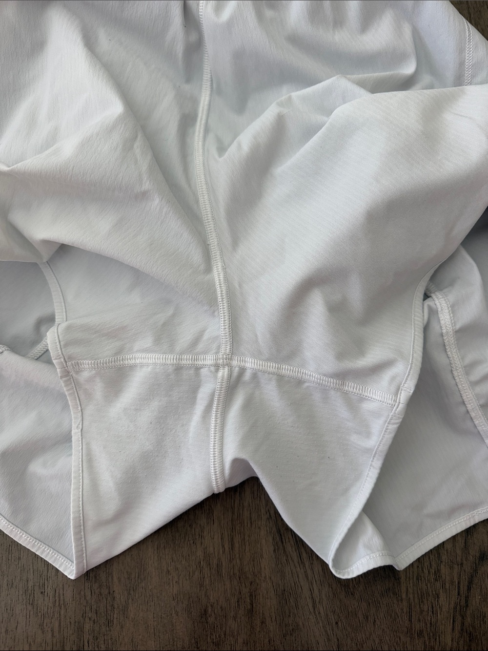Lululemon White 4” Hotty Hot shorts - Picture 5 of 5